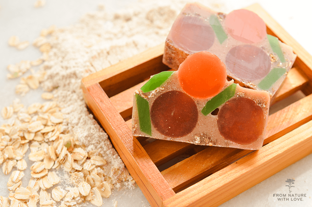 How to make Apricot Oatmeal Glycerin Soap Bars - a sweet cinnamon melt and pour soap with whimsical apricot shapes