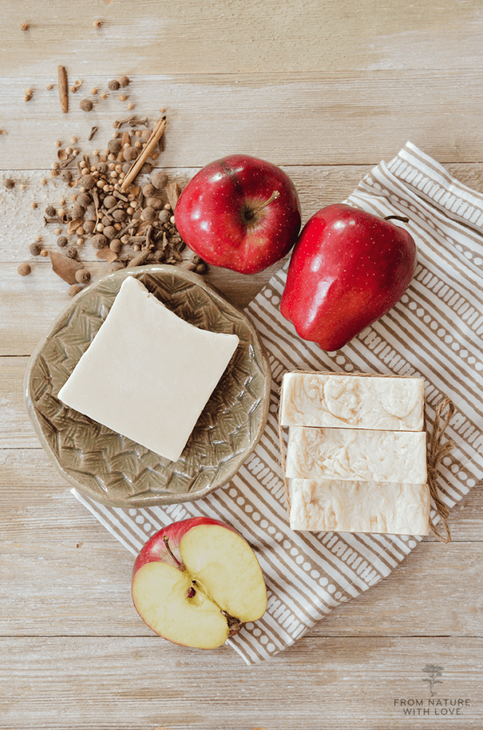 How to make hot process apple cider soap - a sweetly scented spiced soap recipe perfect for the crock pot