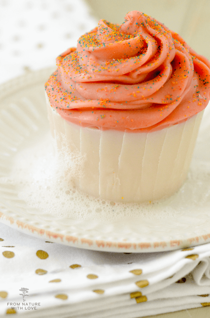 How to Make Cold Process Coral Kaolin Cupcake Soaps