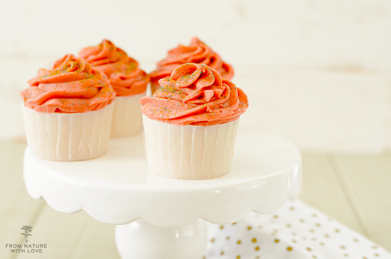 How to Make Cold Process Coral Kaolin Cupcake Soaps